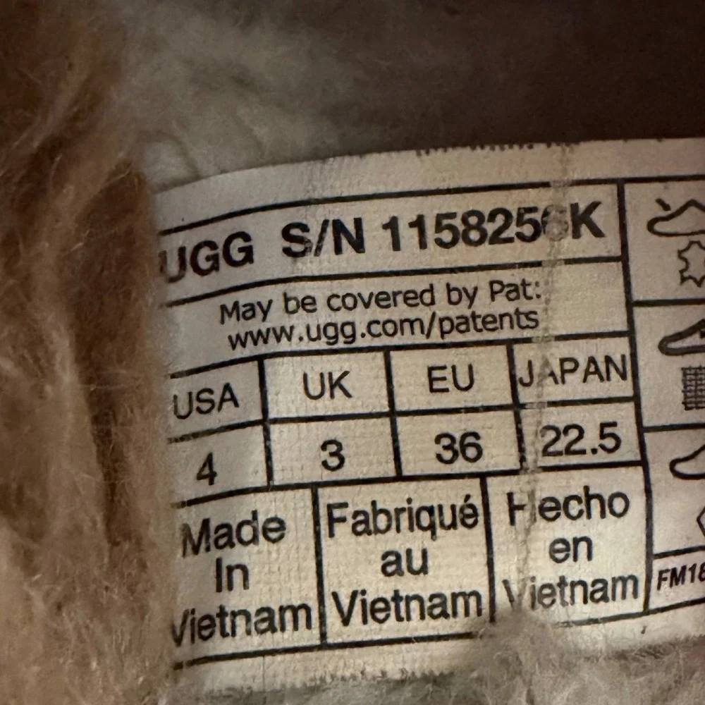 UGG Girls size 4 Tasman Curly‎ Sand Tan Faux Fur Slippers Clogs Shoes